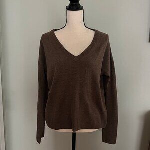 GAP V-Neck Sweater